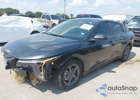 2025 Kia K4 Lxs z USA, uszkodzony, nr VIN 3KPFT4DE9SE109355